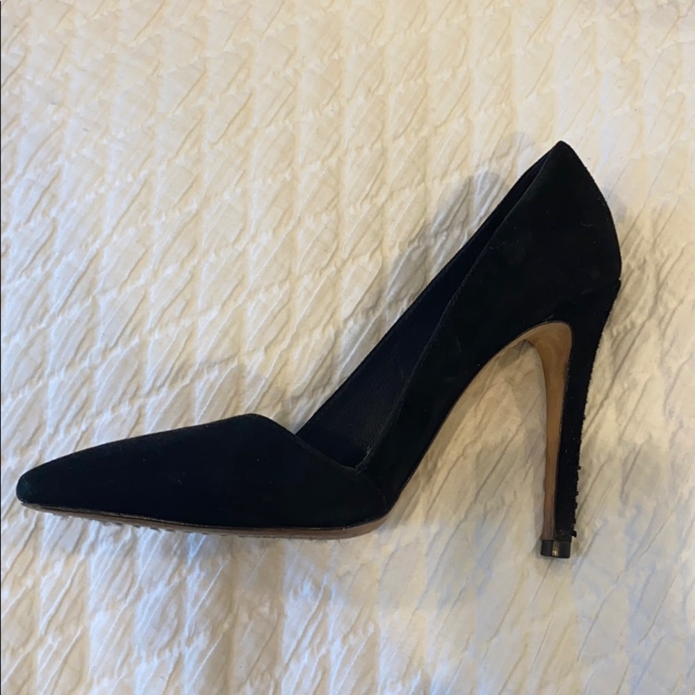 Alice and Olivia black heels